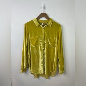 Anthro Pilcro Mara Relaxed Velvet Button Down Top Size 12